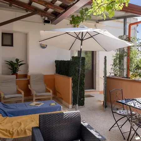 Quirin's Lägenhet Taormina